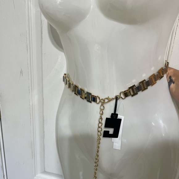 NWT Two toned gold and silver chain statement belt - Picture 2 of 3